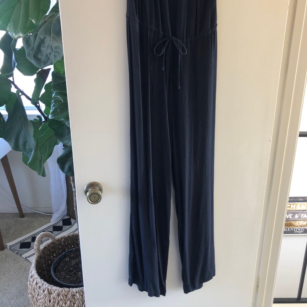 Urban Outfitters UO Black Halter Crepe Jumpsuit Wide Leg S - Picture 4 of 9